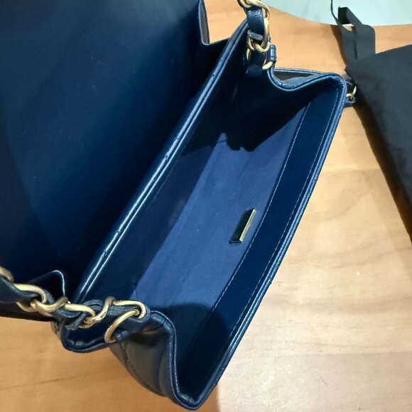 Chanel CC Diamond Lock Flap Bag Quilted Lambskin Mini - Picture 13 of 15